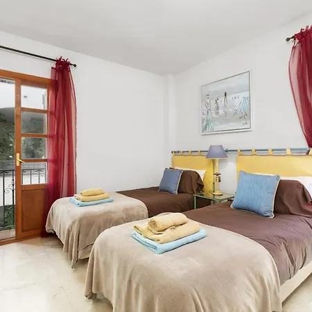 Senorio De Marbella - 3 Bedroom Penthouse By Finest Rentals