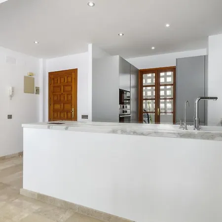 Senorio De Marbella - 3 Bedroom Penthouse By Finest Rentals Марбелья