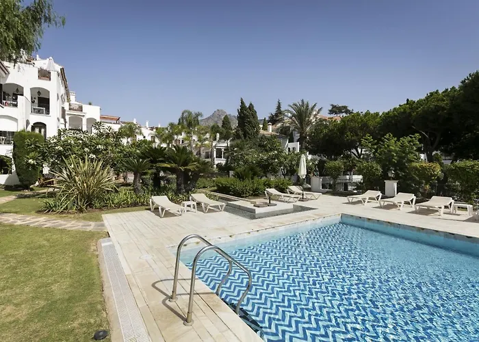 Senorio De Marbella - 3 Bedroom Penthouse By Finest Rentals *