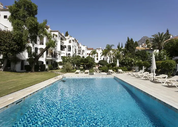 Senorio De Marbella - 3 Bedroom Penthouse By Finest Rentals *