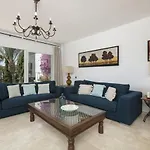 Apartment Senorio De - 3 Bedroom Penthouse By Finest