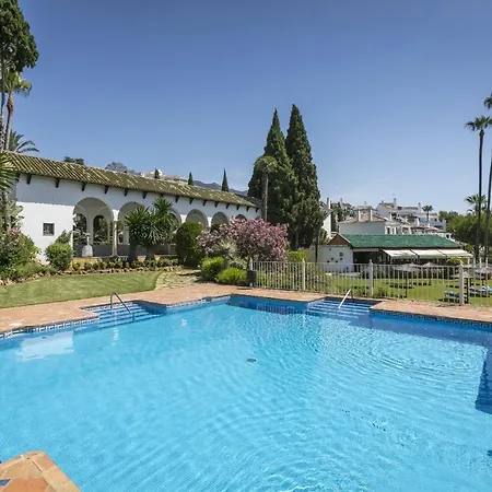Senorio De Marbella - 3 Bedroom Penthouse By Finest Rentals